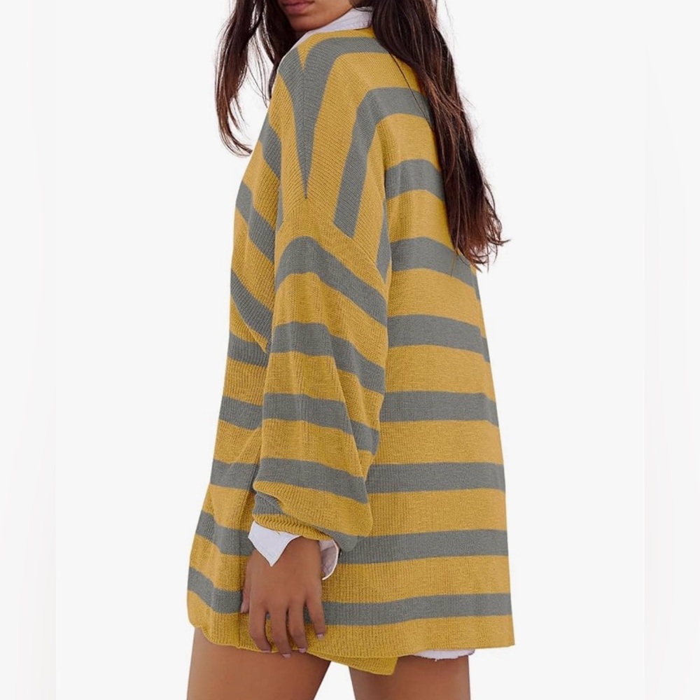 Striped Yellow and Gray Sweater Set (m) - Picture 2 of 9